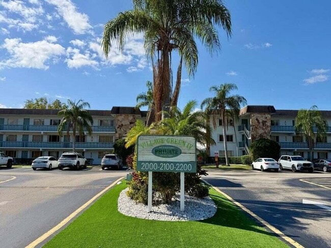 Building Photo - 2000 Springdale Blvd