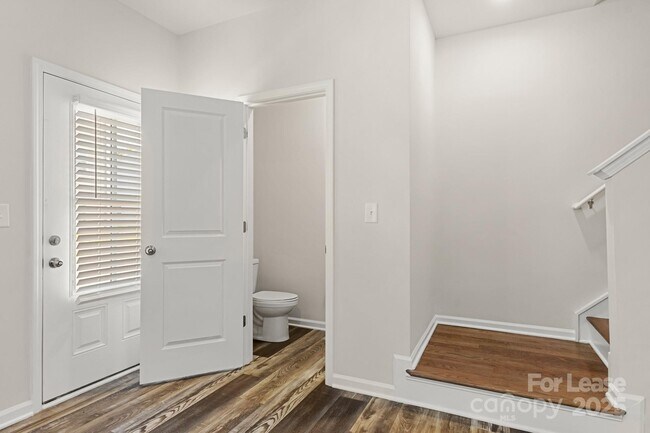 Building Photo - 117 Dogwood Vlg Trl