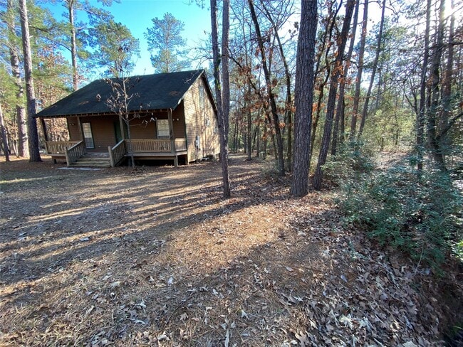 Building Photo - 24501 Pine Oaks Ct