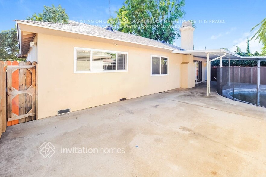 Building Photo - 16455 Ludlow St