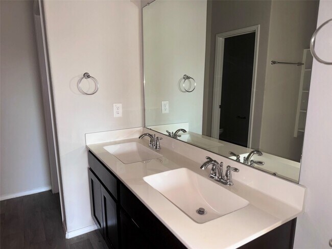 Building Photo - 1710 Chase Anchor Ct