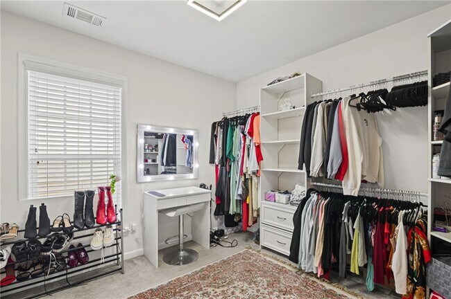 Building Photo - 266 Balaban Cir