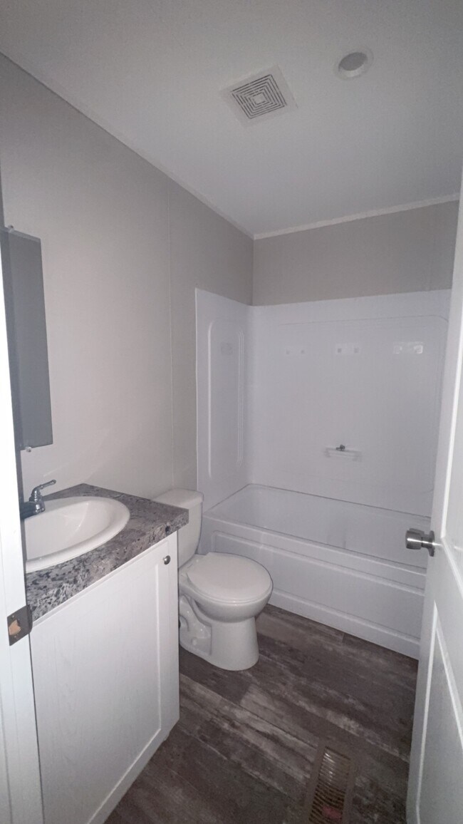 Building Photo - 2600 Horn Rd