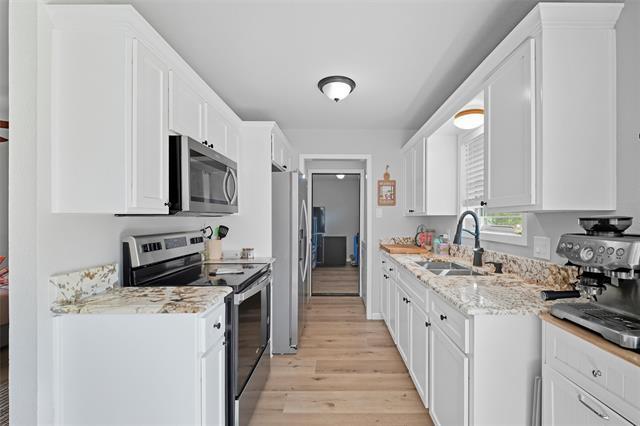 Building Photo - 3400 Sarra Ln