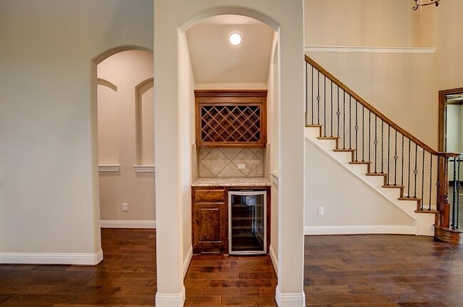 Building Photo - 9006 Forest Park Ct