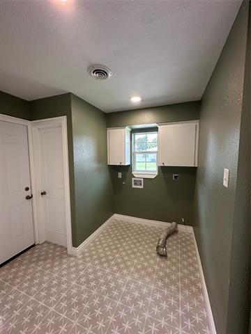 Building Photo - 104 Kingswood Dr