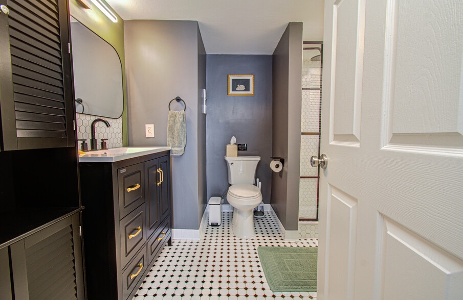 Building Photo - 8429 Hearth Dr
