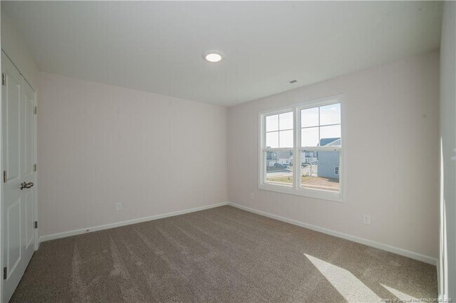 Building Photo - 164 Ziggy Wy