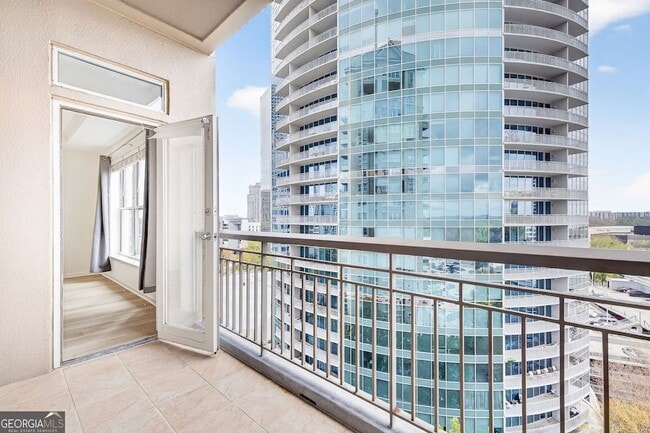 Building Photo - 3334 Peachtree Rd NE