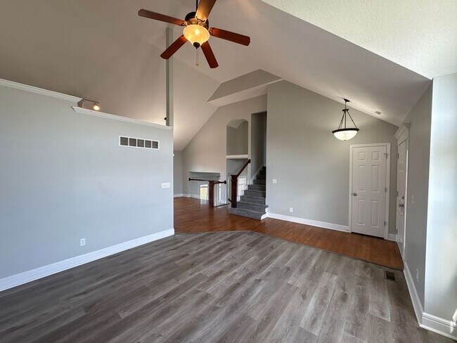 Building Photo - 3-Bedroom Home in a Quiet, Relaxing Neighb...