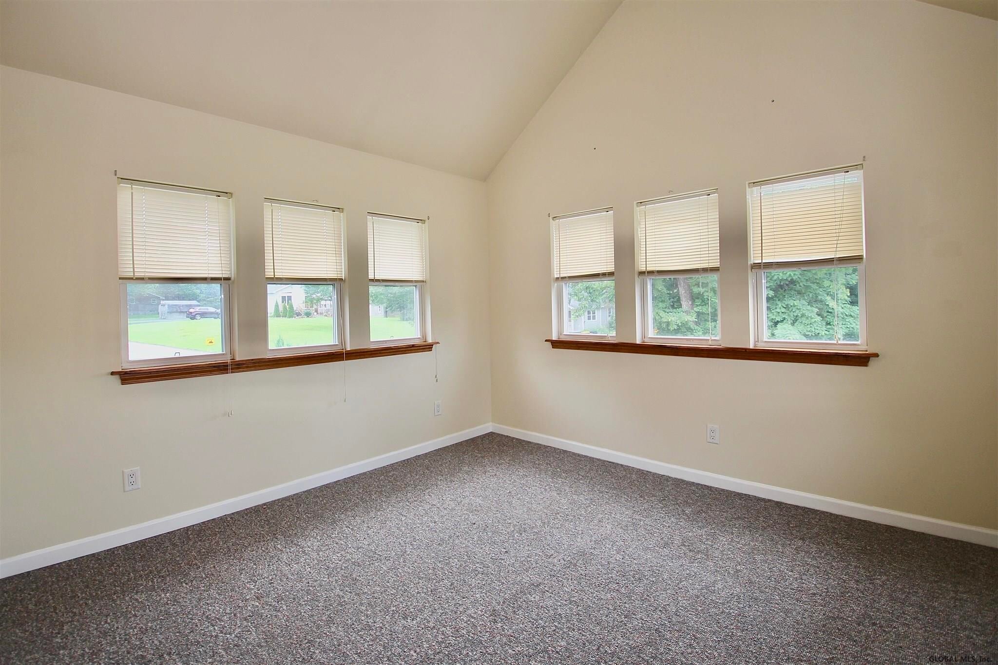 Building Photo - 7988 Mariaville Rd