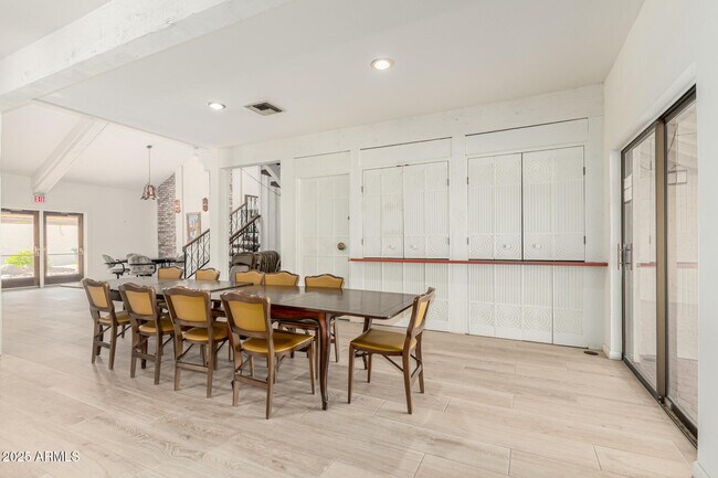 Building Photo - 5531 N 71st Pl