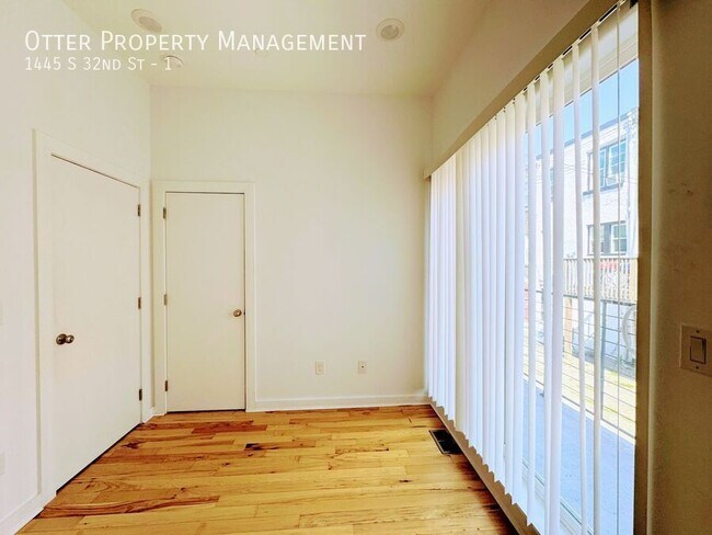 Building Photo - 1445 S 32nd St