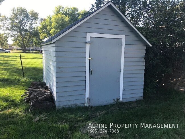 Building Photo - 3 Bed/2 Bath House For Rent!!