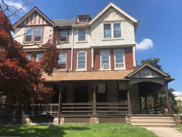 Building Photo - 1003 W Main St