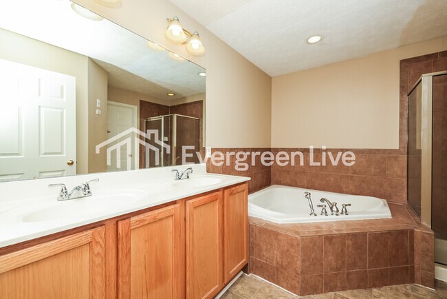 Building Photo - 5454 Fiarford Ct