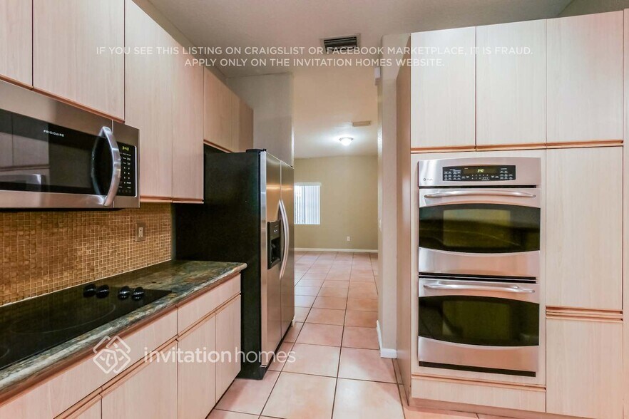 Building Photo - 3464 Barbados Ave