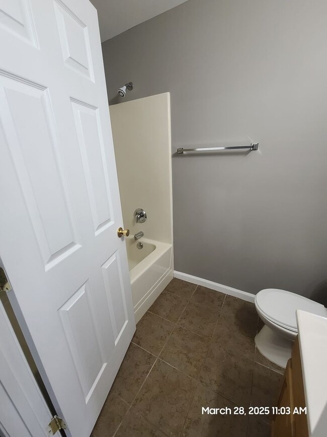 Building Photo - 3 Bedroom Townhome for Rent in Waynesboro