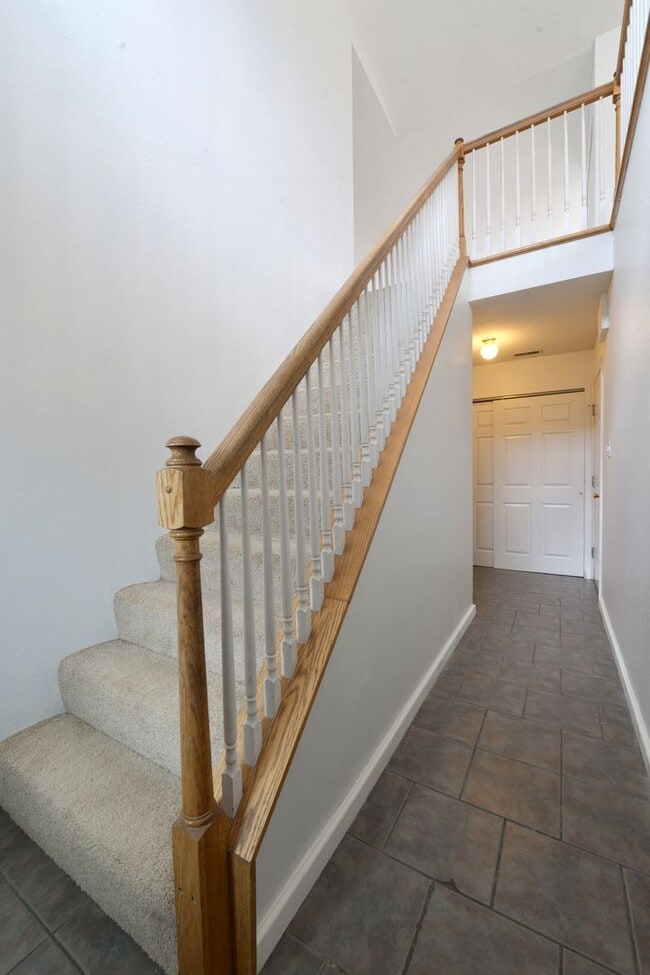 Building Photo - 4162 Whitehall Dr