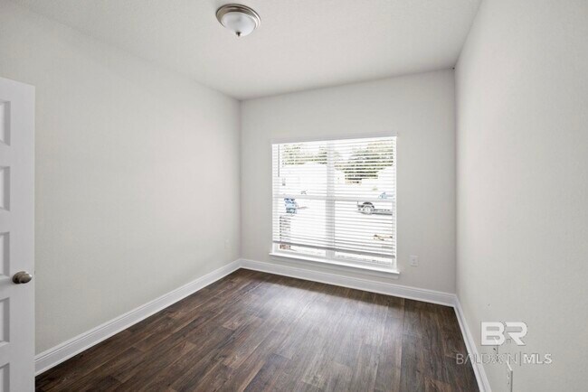 Building Photo - 13793 Shea Cir