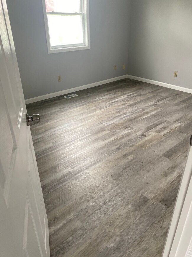 Building Photo - 307 Harrison St