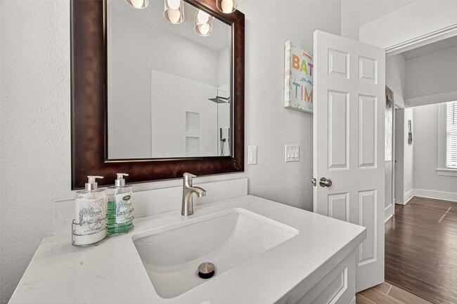 Building Photo - 1814 33rd St