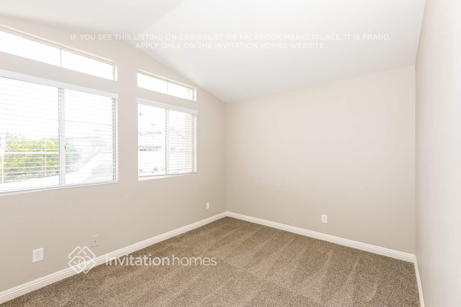 Building Photo - 27451 Echo Canyon Ct