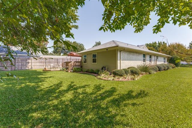 Building Photo - 2704 Ryan Pl Dr