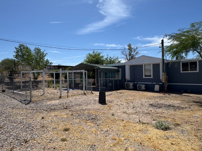 Building Photo - 5119 Mesa Dr