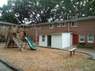 Building Photo - Townhomes at Hapeville