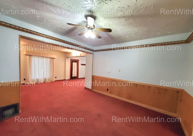 Building Photo - FOR RENT- Lovely 3 bedroom home on the Wes...