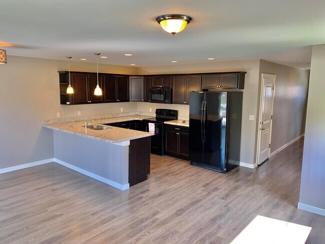 Building Photo - 250 Andesite Ave