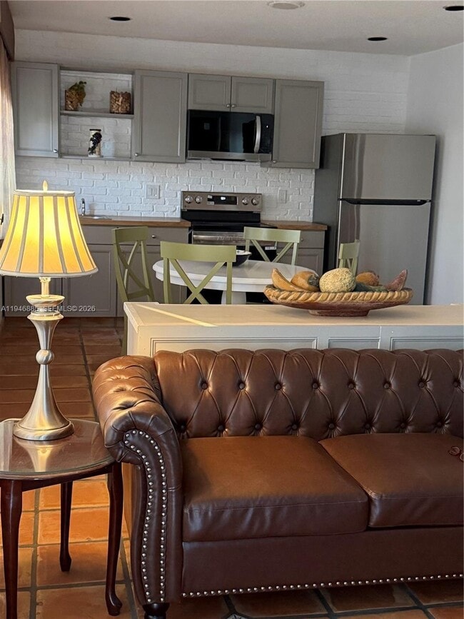 Building Photo - 12925 SW 22nd St