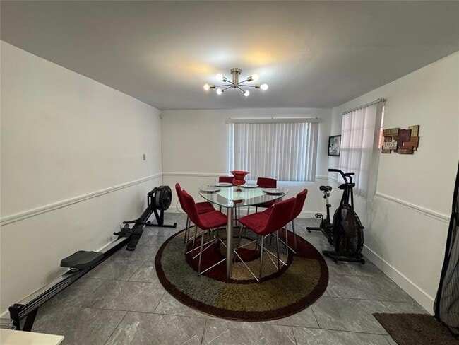 Building Photo - 1631 NE 32nd St