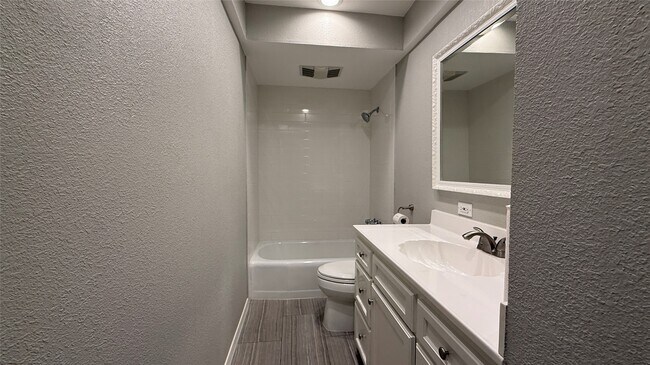 Building Photo - 6007 Dryad Dr