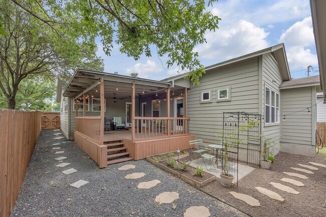Building Photo - 5408 Avenue F