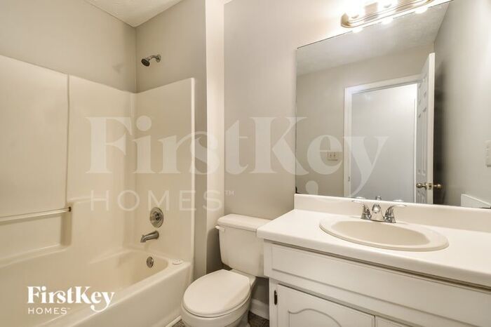Building Photo - 4112 Springridge Trce SW