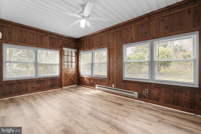 Building Photo - 5617 Knollwood Rd