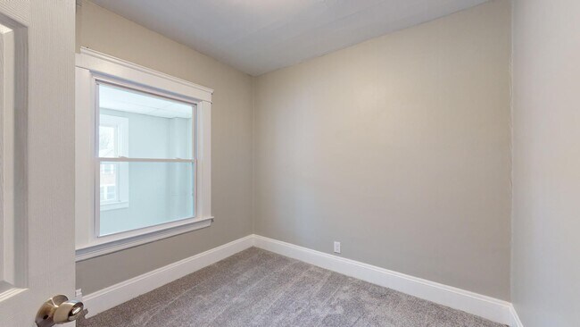Building Photo - 3465 W 56th St