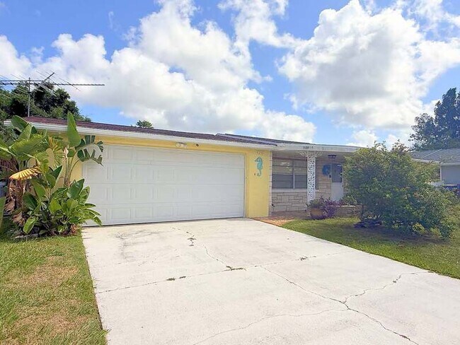 Building Photo - 5239 Eagle Dr