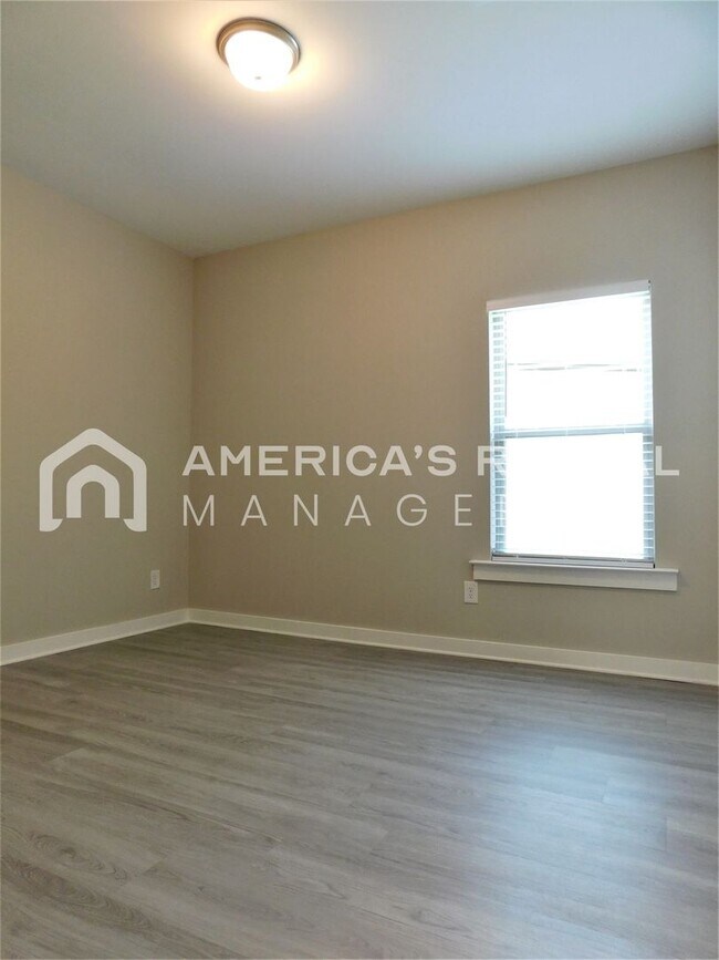 Building Photo - 15537 Crimson Rdg Cir