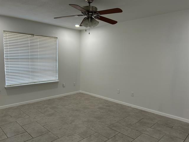 Building Photo - 1709 Vicksburg Dr