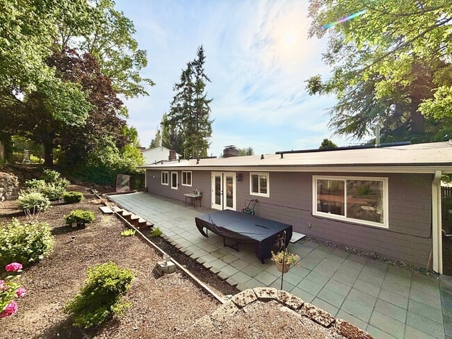 Building Photo - Charming Medina Home For Rent