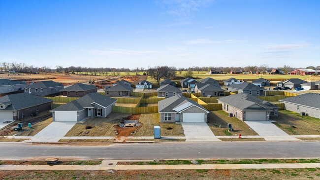 Building Photo - New Construction 3 Bedroom in Gentry!