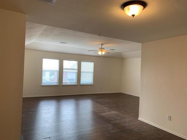 Building Photo - 1010 Utopia Ln