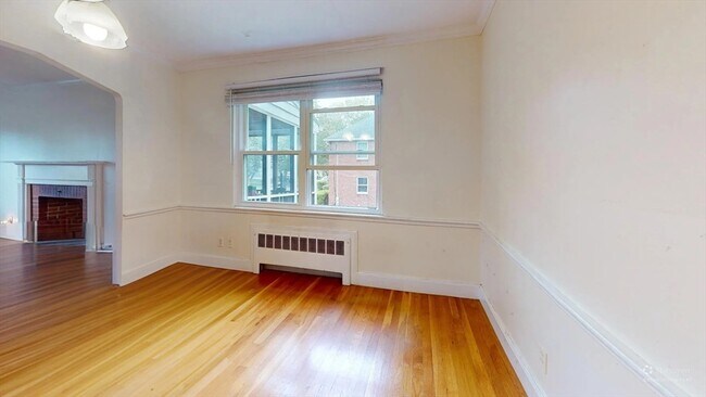 Building Photo - 113-115-115 Withington Rd