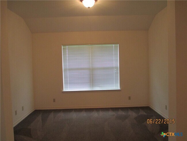 Building Photo - 110 Jocelyn Cir