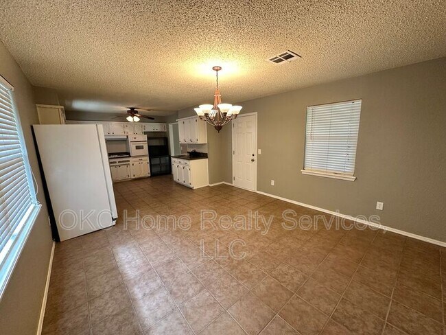 Building Photo - 2809 SW 77th St