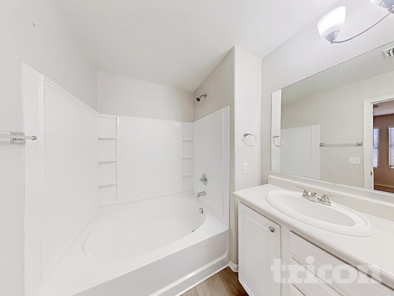 Building Photo - 17102 N 185th Ln