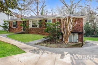 Building Photo - 987 Collier Rd NW